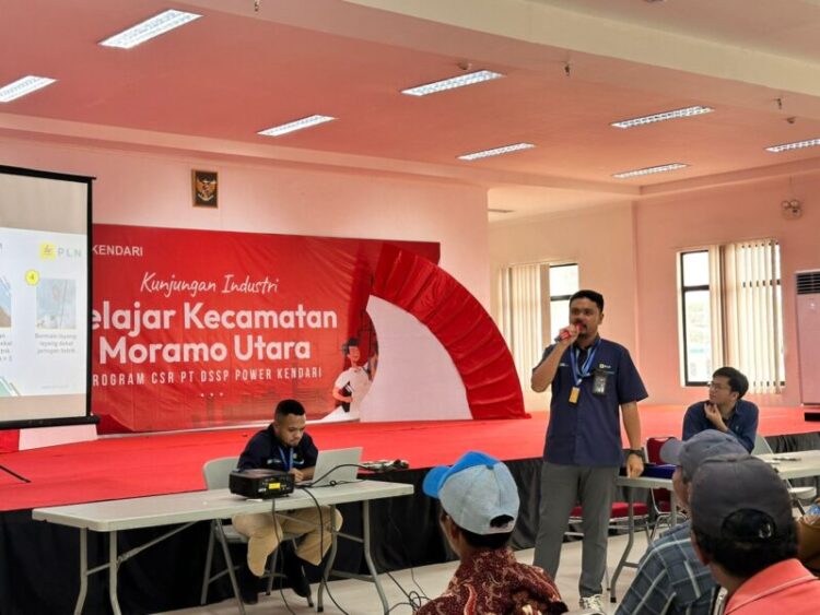 PLN UP3 Kendari ULP Wua-Wua Gandeng PT DSSP Power Sosialisasi Bahaya Ketenagalistrikan dan Aplikasi PLN Mobile ke Masyarakat Moramo Utara