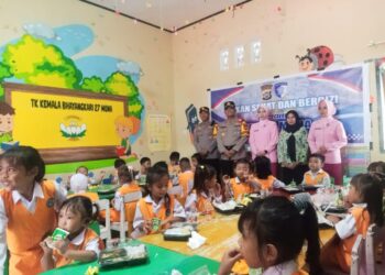 Polres Muna Luncurkan Program Makan Gratis di TK Kemala Bhayangkari 27
