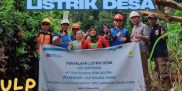 Semangat Menerangi Negeri, PLN ULP Kolaka Utara dan UP2K Sultra Sukses Laksanakan Energize Tegangan di Desa Lapolu Kolaka Utara