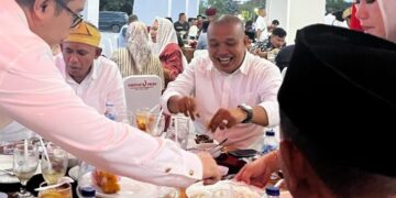 Anggota DPRD Fraksi PDIP Zulham Damu Hadiri Bukber Pemkot Kendari