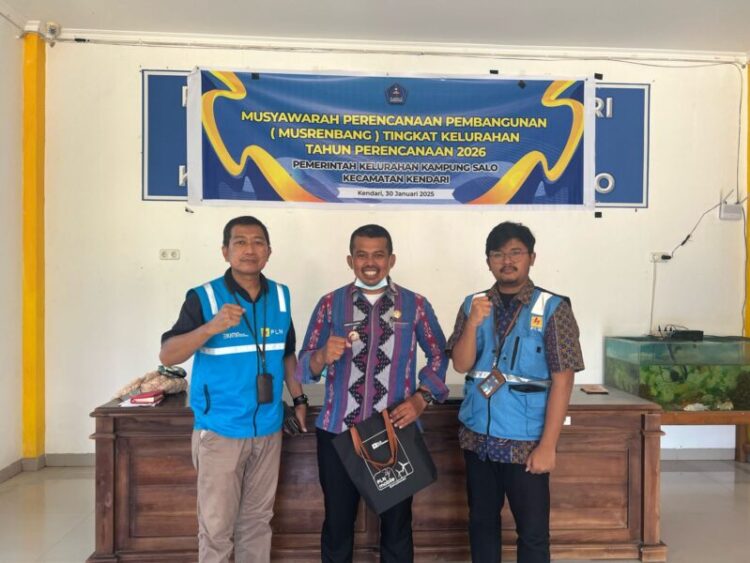 Perkuat Sinergi Stakeholder, PLN ULP Benu-benua Lakukan Silaturahmi Dengan Lurah Kampung Salo