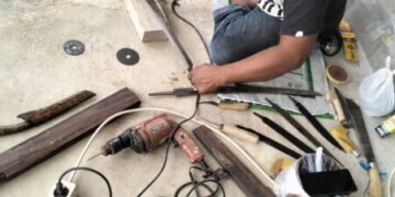 Berkah Ramadhan, Tukang Pandai Besi Asal Bau-bau ini Kebanjiran Orderan