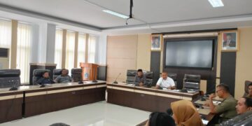 Tak Kantongi Izin, DPRD Kota Kendari Hentikan Sementara Pembangunan Kandang Ayam Modern di Baruga 