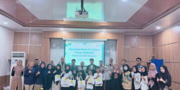 Mahasiswa Penerima Beasiswa Cahaya Pintar PLN IAIN Kendari Lakukan Kunjungan Silaturahim ke YBM PLN UP3 Kendari