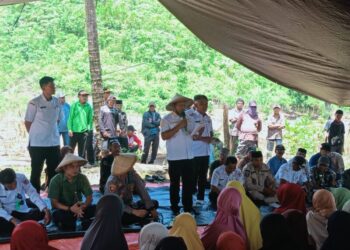 Sukseskan Program Ketahanan Pangan, Bupati Mubar La Ode Darwin Serap Aspirasi Para Petani Jagung