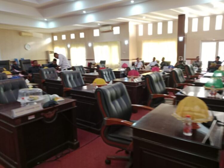 Rapat Paripurna Penyerahan LKPJ Bupati Muna Tahun 2024 Gagal Terlaksana, Ini Penyebabnya