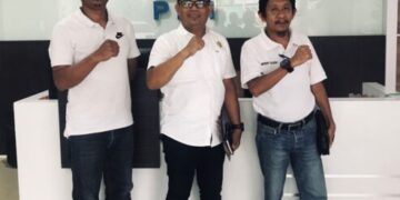 Diskusi Bersama Ketua Komisi DPRD Kolaka Utara Bahas Tambahan Jaringan Listrik PLN di Desa Lawaki dan Tolala