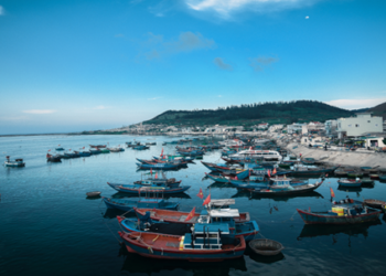 STRATEGI YANG EFEKTIF DALAM MEMBANGUN KEMBALI BUDAYA MARITIM INDONESIA SEBAGAI BAGIAN DARI POROS MARITIM DUNIA