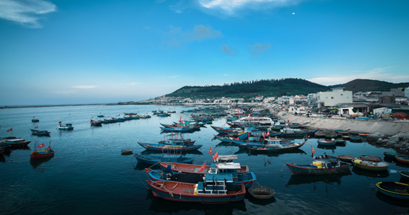 STRATEGI YANG EFEKTIF DALAM MEMBANGUN KEMBALI BUDAYA MARITIM INDONESIA SEBAGAI BAGIAN DARI POROS MARITIM DUNIA