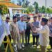 Wabup Muna Letakkan Batu Pertama Renovasi Masjid Nurul Hidayah Desa Mantobua