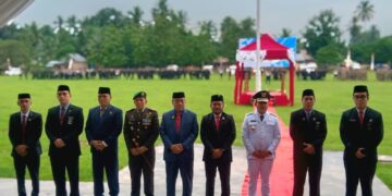 Jadi Inspektur Upacara di HUT Bhayangkara Ke-79, Bupati Mubar La Ode Darwin Apresiasi Kinerja Polri