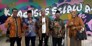 Sedikit Bicara Banyak Bekerja, Bupati Buton Tengah Azhari Temui Wakil Menteri Sosial