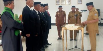 Bupati Muna Lantik Lima Pimpinan BAZNAS Baru, Targetkan Pengelolaan Zakat Lebih Optimal