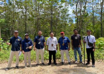Kantah Mubar Meninjau Lokasi SD Negeri 5 Tikep, Upaya Selesaikan Masalah Tanah Antara Masyarakat dan Pemda