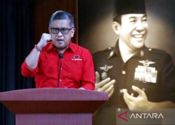 Solid! Hasto Kristiyanto Jabat Sekjen PDIP Lagi