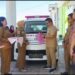 Wabup Muna Serahkan 10 Unit Ambulans, Pastikan Layanan Kesehatan Lebih Merata