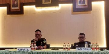 Kejari Muna Tahan Mantan Kadinkes dan Kasubag Keuangan Terkait Korupsi BOK dan JKN Puskesmas Lohia