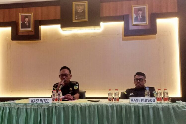 Kejari Muna Tahan Mantan Kadinkes dan Kasubag Keuangan Terkait Korupsi BOK dan JKN Puskesmas Lohia