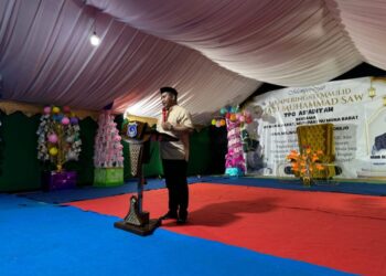 Peringatan Maulid di Desa Wulanga Jaya Meriah, Bupati Mubar Berikan Hadiah Umroh Gratis Kepada 3 Warga