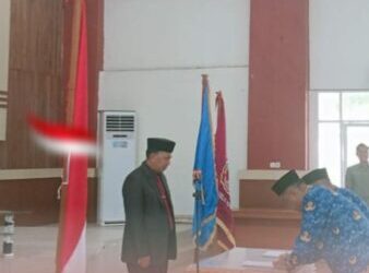 Rektor USN Kolaka Lantik 97 PPPK dan 27 Dosen Asisten Ahli di Auditorium USN
