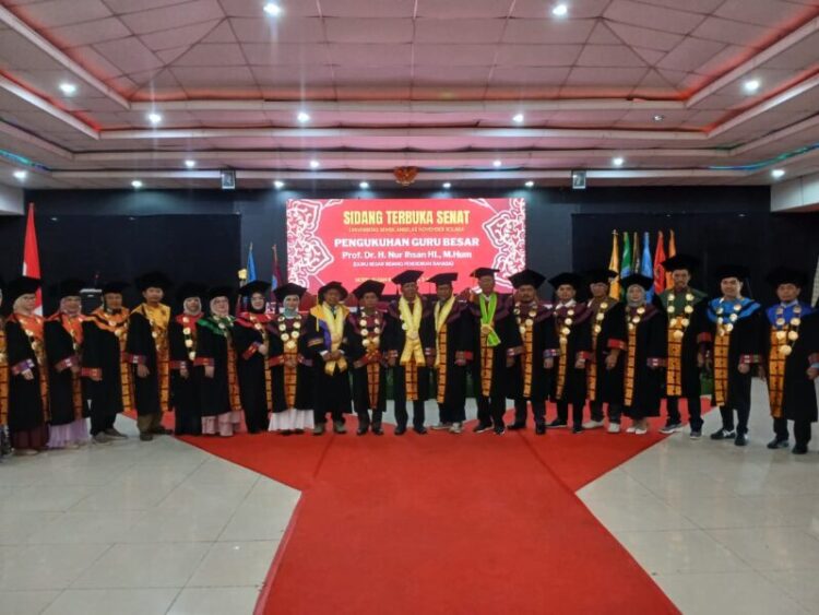 Orasi Ilmiah dan Pengukuhan Guru Besar Prof. Dr. H. NUR IHSAN HL,M.HUM