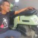 Satu Sampah, Satu Bencana: Kisah Haru Perjuangan Anwar ‘Kantong Merah’ Menjaga Wajah Kota Kendari.