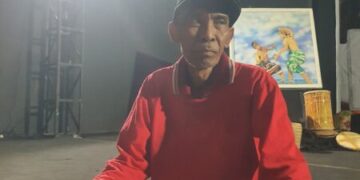Om Uceng, Seniman Senior Sulawesi Tenggara yang Tetap Setia Menjaga Nyala Seni