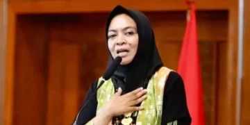 Wa Ode Nurhayati  Mengutuk Keras Tindak Kekerasan terhadap Perempuan asal kendari.