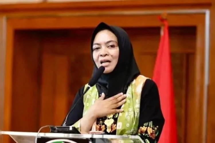 Wa Ode Nurhayati Mengutuk Keras Tindak Kekerasan terhadap Perempuan asal kendari.